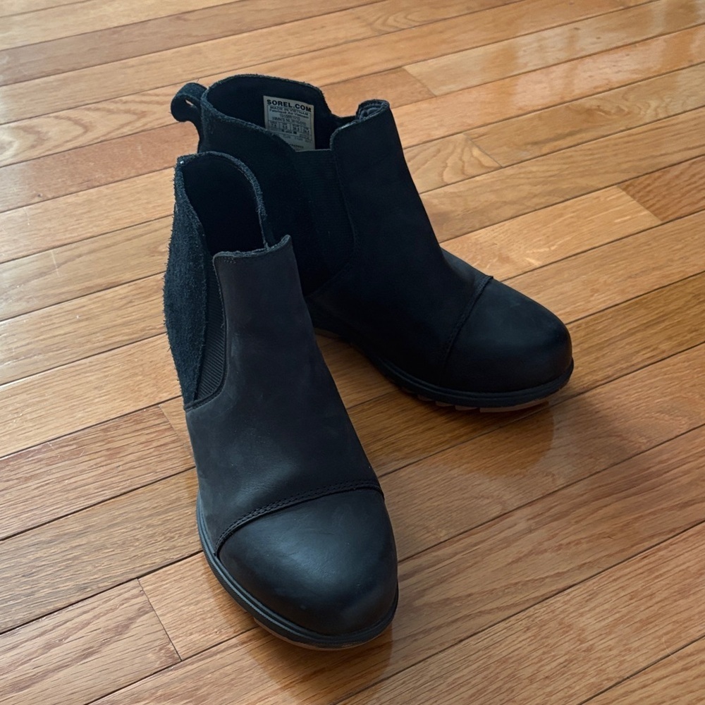 Sorel Black Chelsea Leather Ankle Boots